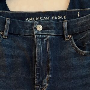 American Eagle Outfitters Dark Wash women’s Curvy, super high rise flare. New!